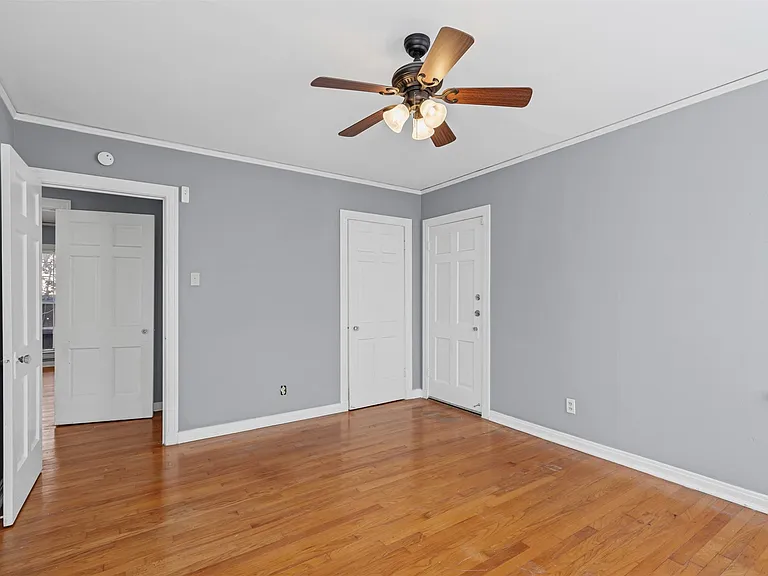 5834 Goodwin Ave — Photo 20