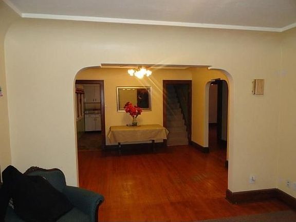 2nd image of 4335 S Griffin Ave