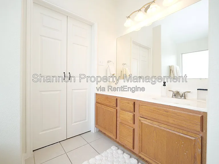 1203 Lavender Shade Ct — Photo 40