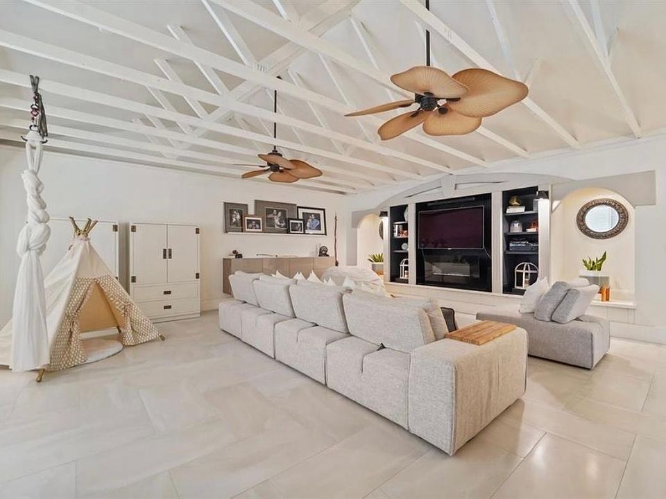 1st image of 2769 Long Point Ln
