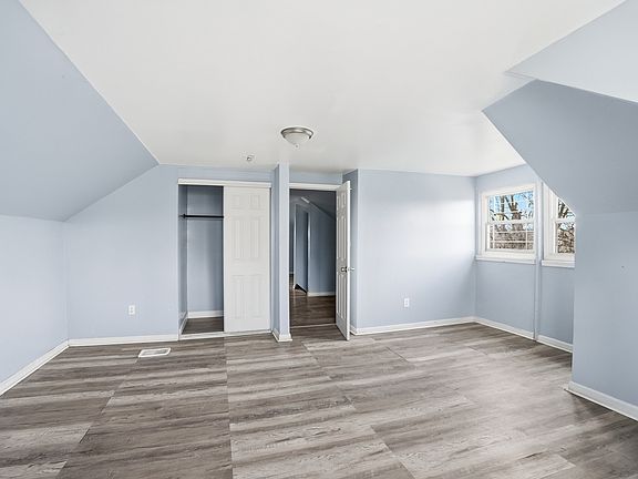 4th image of 2545 Harrison Ave #2