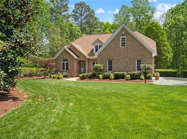 11719 Burray Rd, Chesterfield, VA 23838