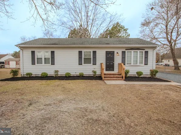 304 Hayward Ave, Fruitland, MD 21826