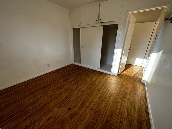 5th image of 24384 Ironwood Ave