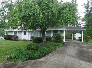 28 Circle Ln, Batesville, IN