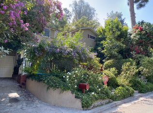 3825 Dixie Canyon Ave, Sherman Oaks, CA 91423