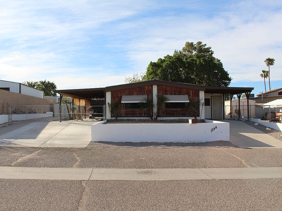 1st image of 1244 Desert Dr