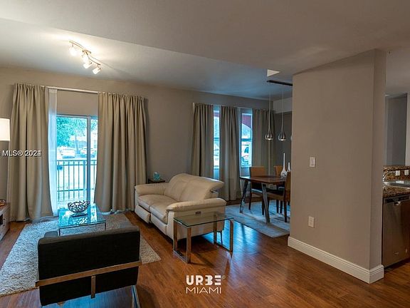 3rd image of 11002 NW 83rd St APT 106
