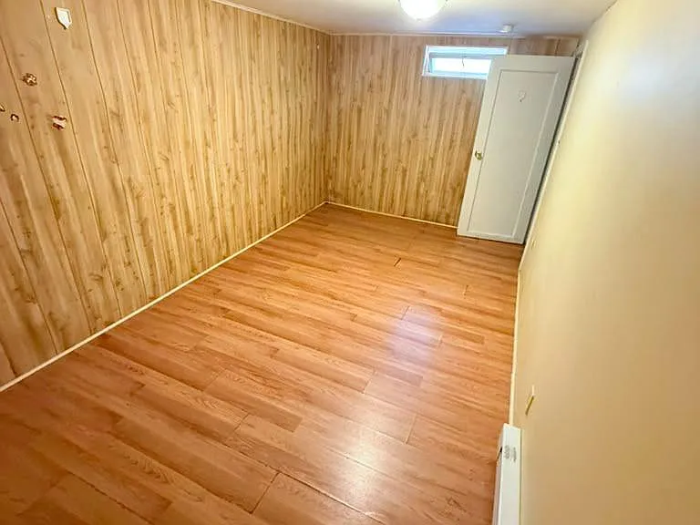 8 Herman Ave — Photo 16