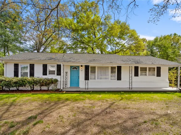 37 Dendy St, Pelzer, SC 29669