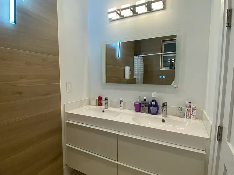 room4 private bath