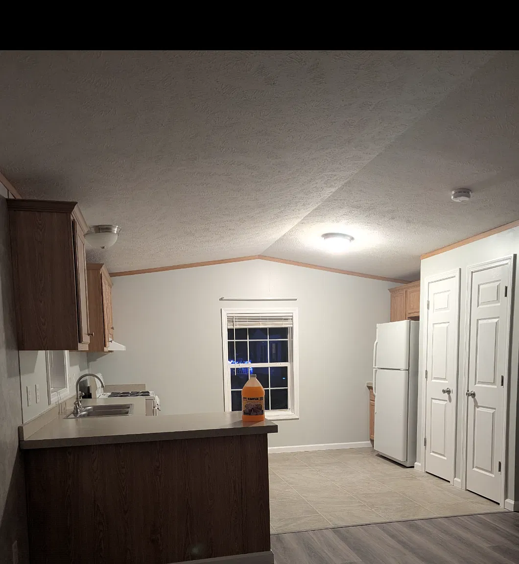 2 bed, 900 sqft, $1,350 — Photo 1