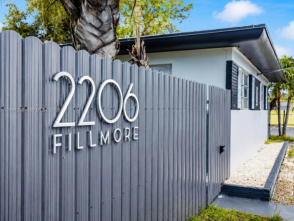 2206 Fillmore St #8