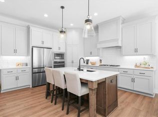 1161 SW Whitby Dr, Lees Summit, MO 64083