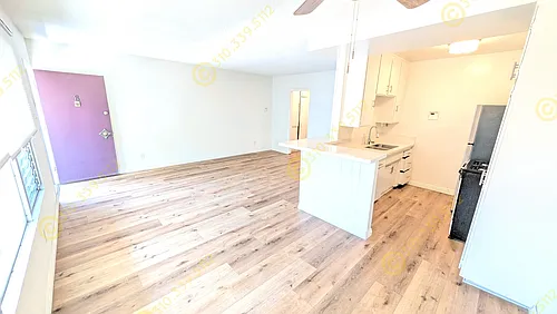 1517 Beloit Ave #8 Photo 1