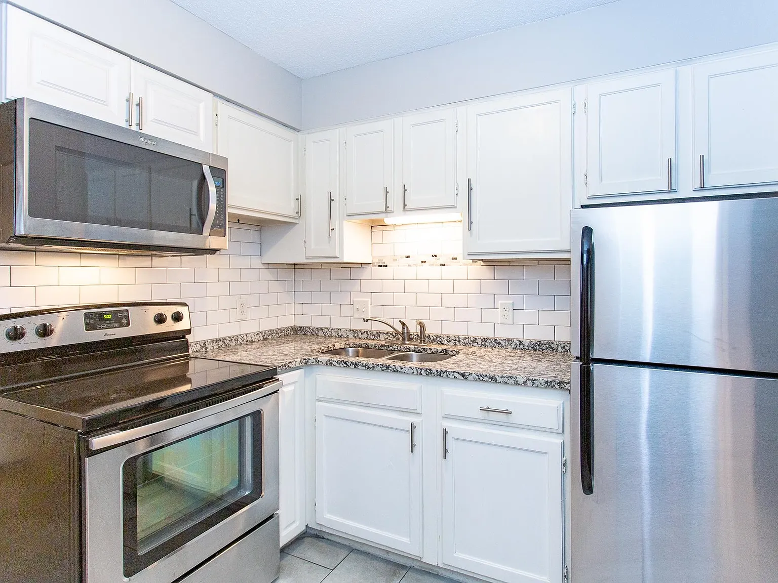 218 S Batchewana Ave — Photo 2