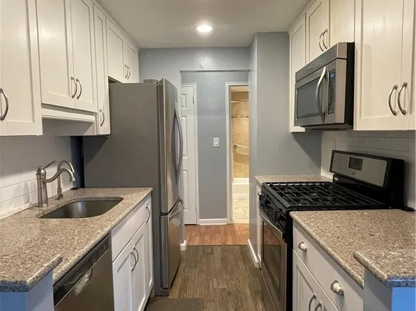 385 McLean Avenue #5C, Yonkers, NY 10705