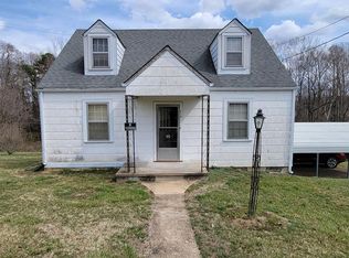 718 Stultz Rd, Martinsville, VA 24112