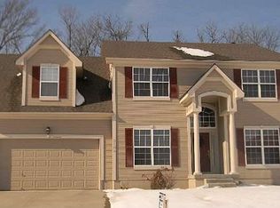 3104 SW Ragan Dr, Lees Summit, MO 64082