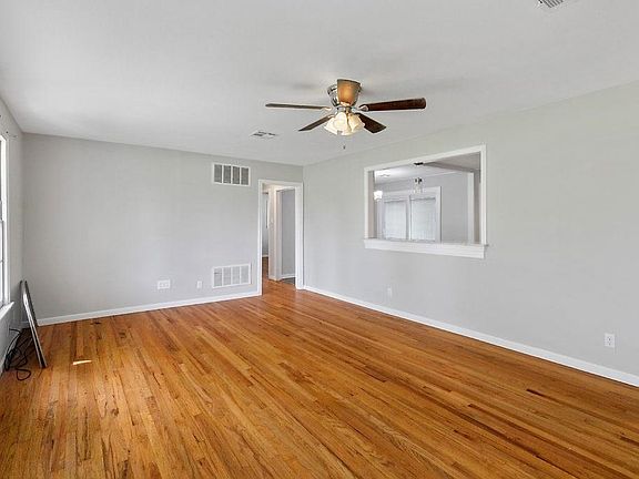 4th image of 1525 Matilda St