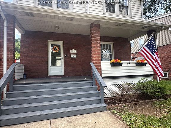 4th image of 5505 Washington Ave SE
