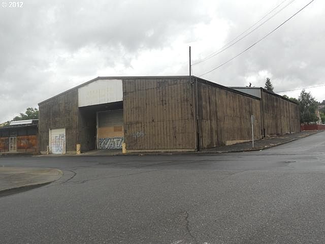 2nd image of 1640 NE Odell Ave