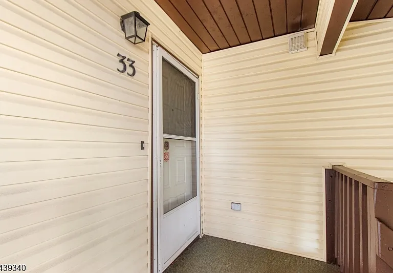 33 Green Valley Ct — Photo 19