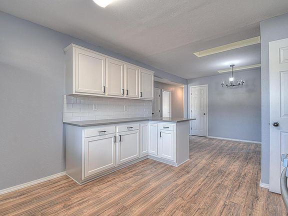5th image of 1610 Katie St NE