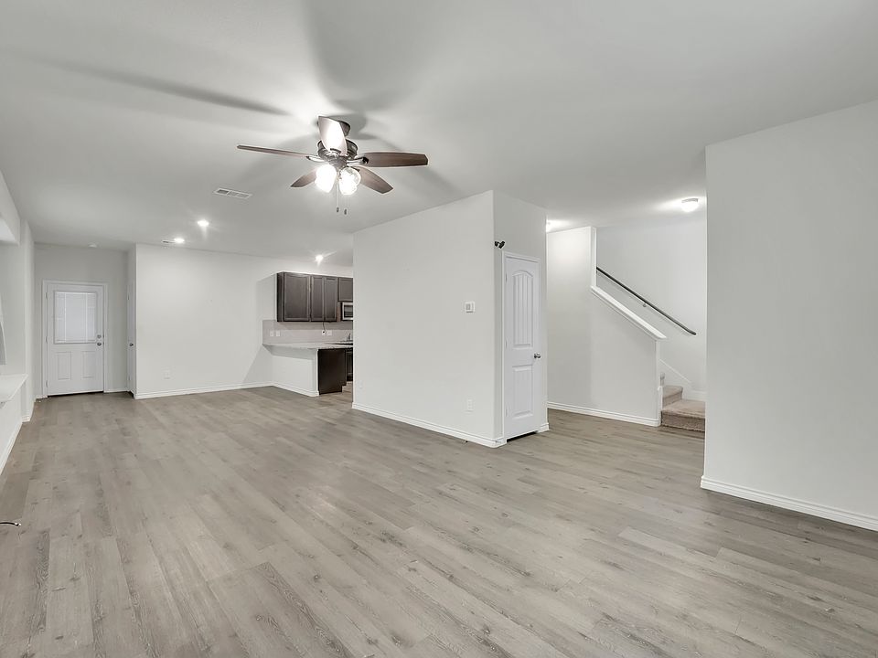 1st image of 5641 Willamette Dr