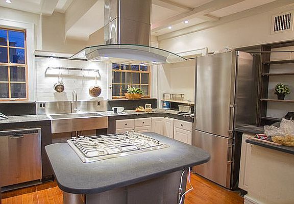 4th image of 382 Pacific St #2