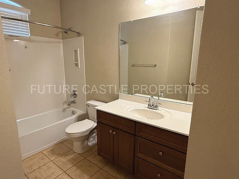 1114 Blue Sage Rd NE — Photo 8