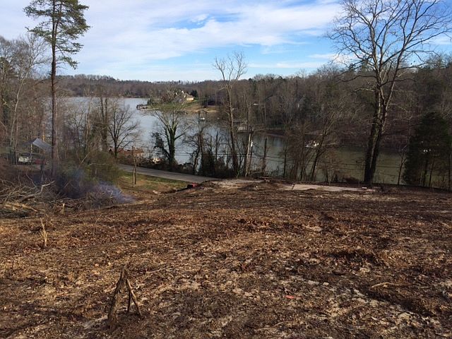 1st image of 2512 Lakeland Dr