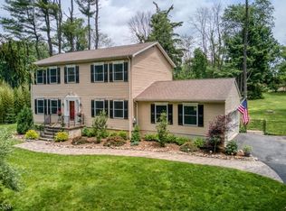 1 Linfield Ln, Califon, NJ 07830