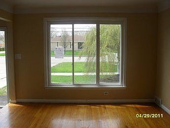 2nd image of 27010 Jefferson Ave