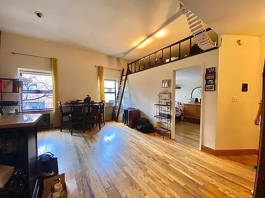 Rented by Oxford Property Group | media 6