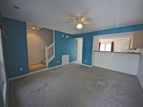 4th image of 3422 S Oaklawn Cir