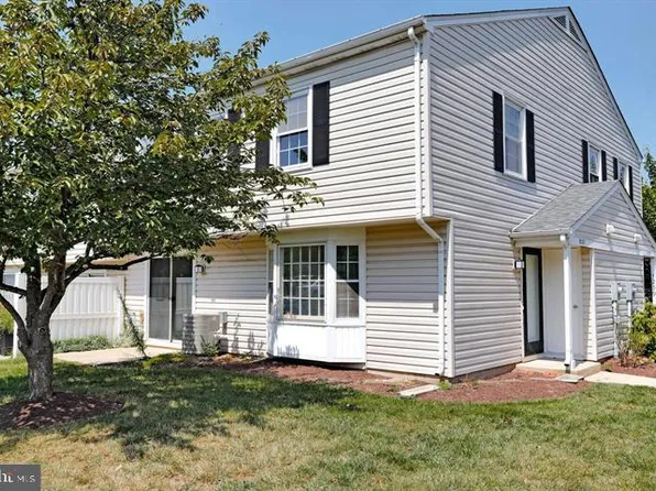 1237 Danielle Dr, Frederick, MD 21703