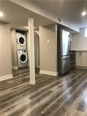 42 Pender Cres — Photo 6