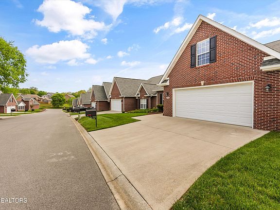 3rd image of 4516 Brittany Hills Way