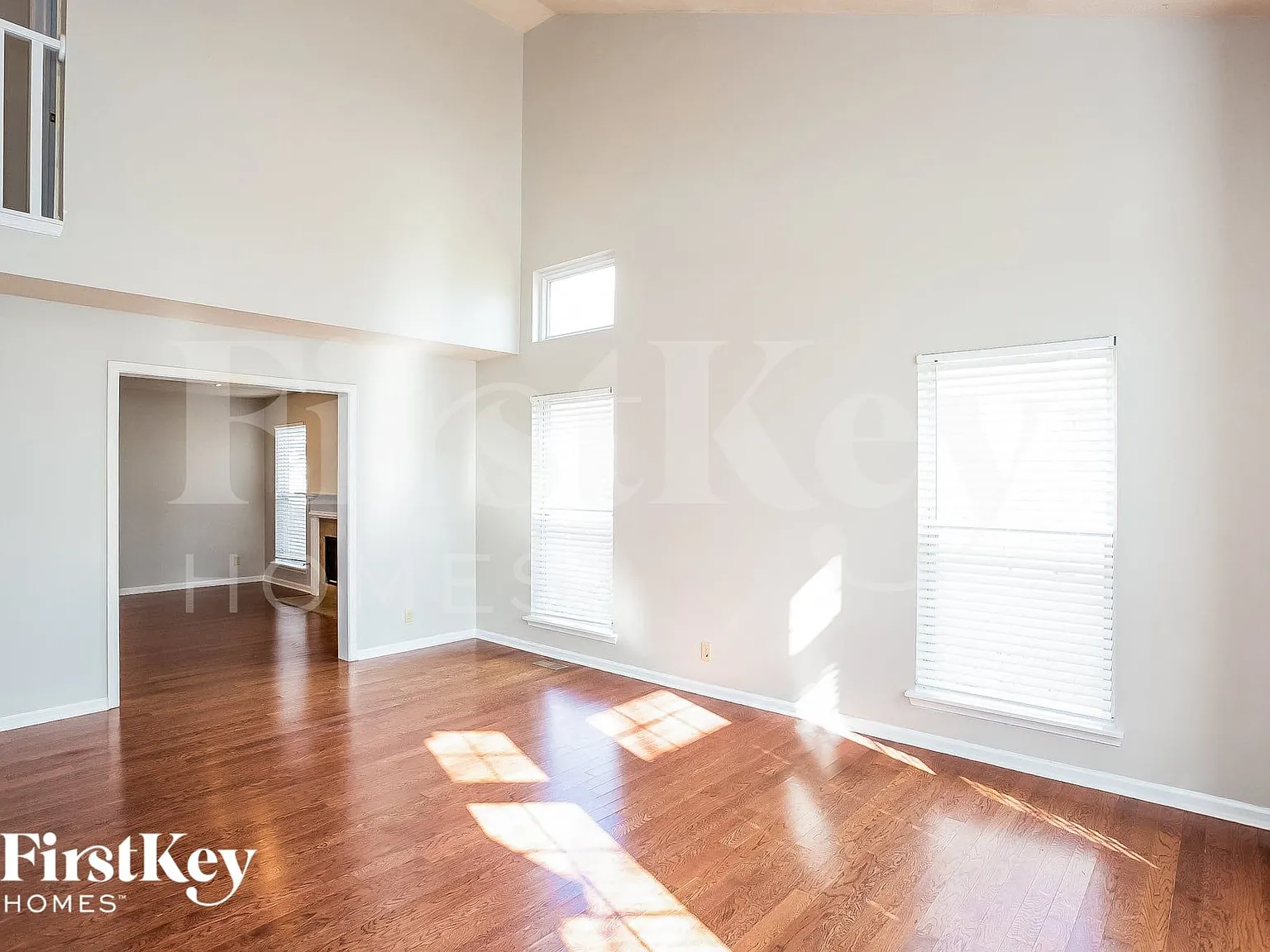 4 bed, 2.5 bath, 2528 sqft, $2,760 — Photo 3