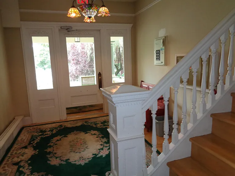 1550 Comox St — Photo 18