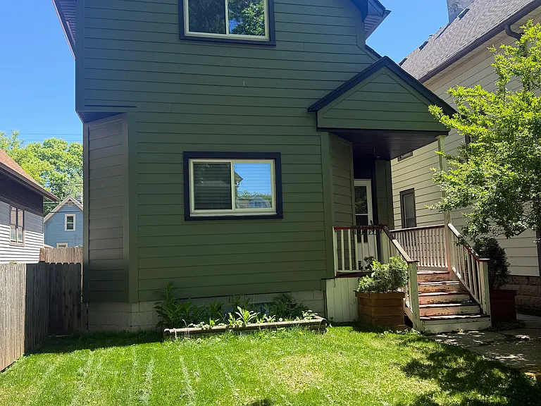 2984 S Clement Ave #1 — Photo 2