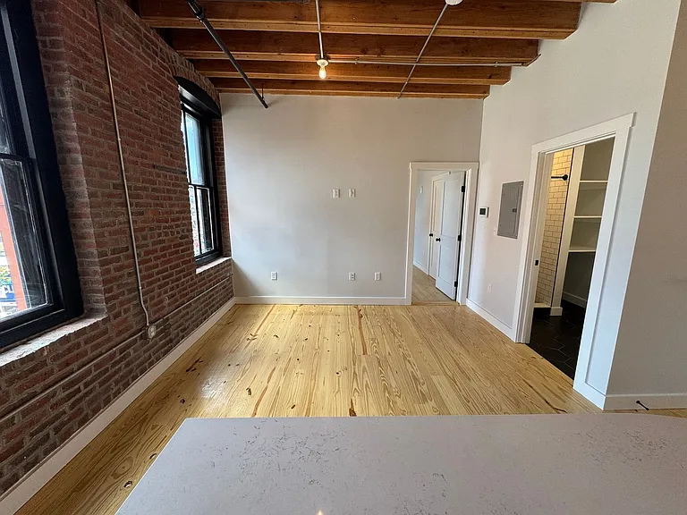 45 Wingate St — Photo 9