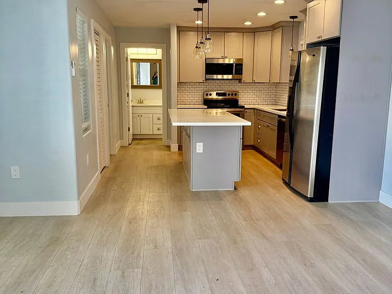 2704 21st Ave #B — Photo 1