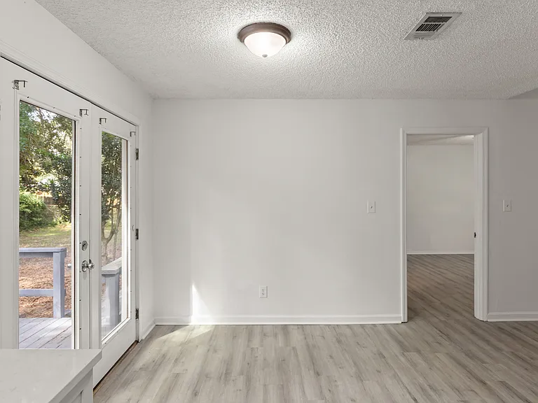 334 Calhoun Ave — Photo 46