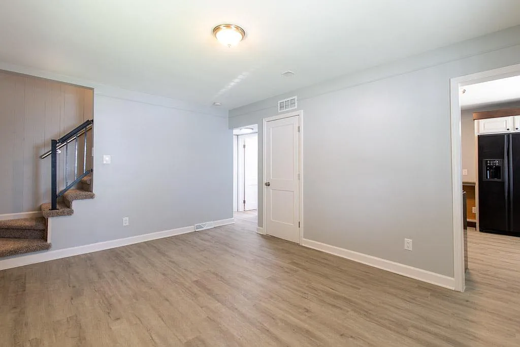 4 bed, 1105 sqft, $1,750 — Photo 4