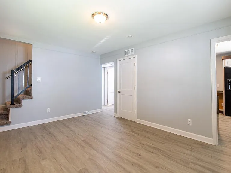 11665 Norborne — Photo 4