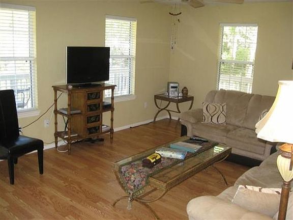 5th image of 11535 W Clayton Dr