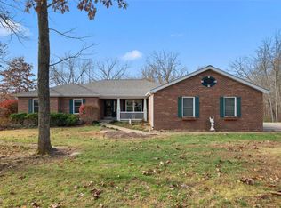 482 Winding Woods Dr, Troy, MO 63379