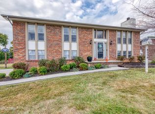 8009 Paradise Dr, Powell, TN 37849